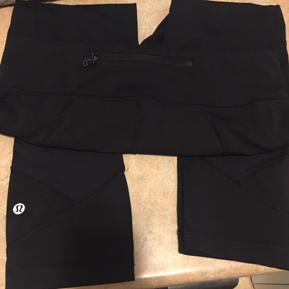 Lulu lemon Crop Leggings - Size 8